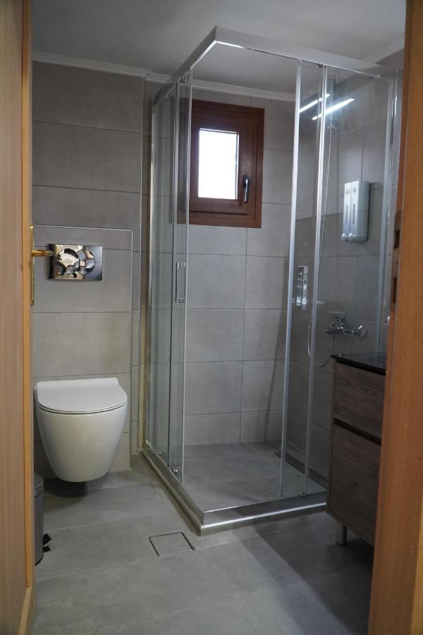 Modern Apartment In Οld Τown Selanik Dış mekan fotoğraf